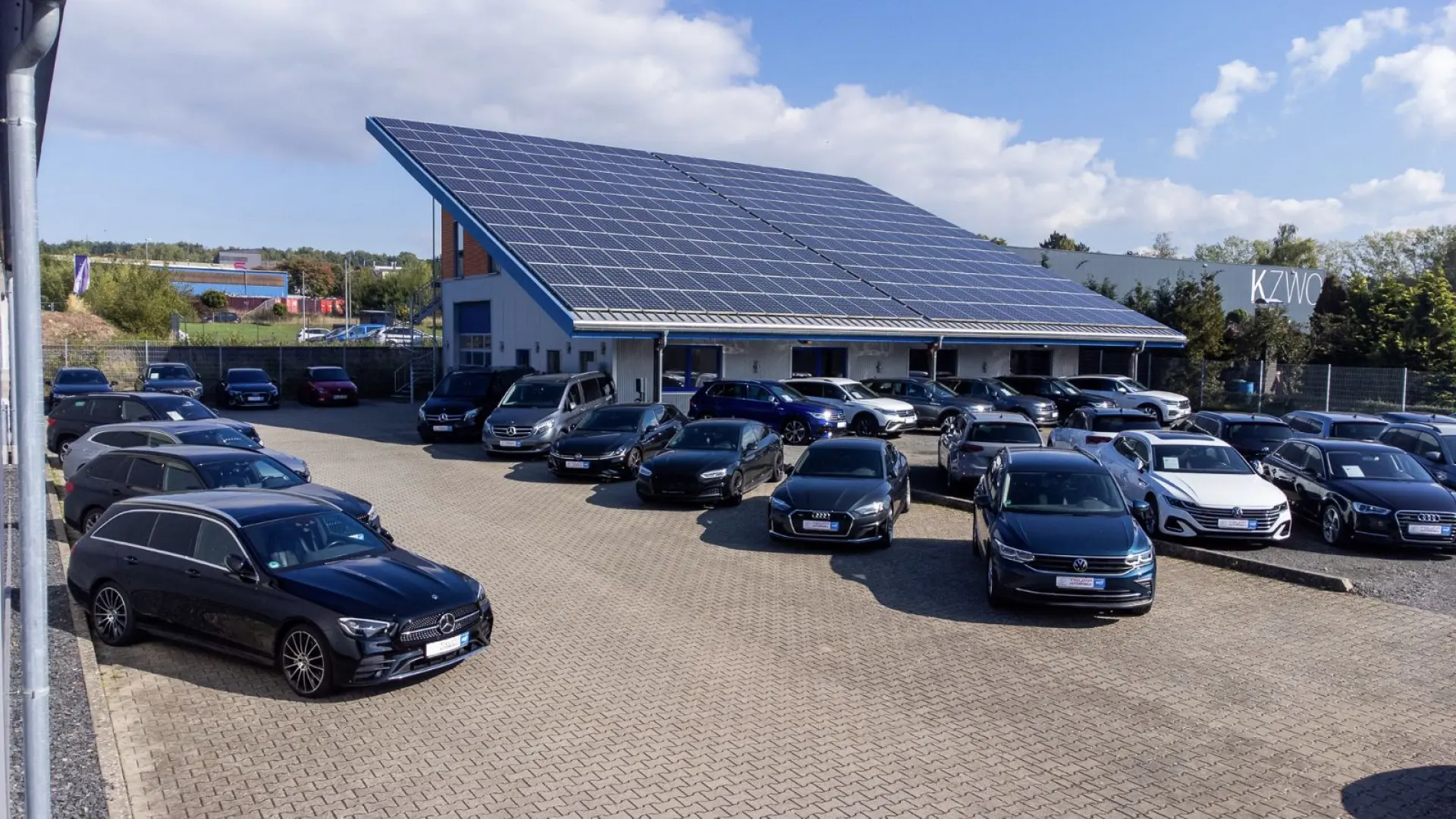 Kodiaq Sportline 4x4 7-Sitzer LED AHK Virtual SH