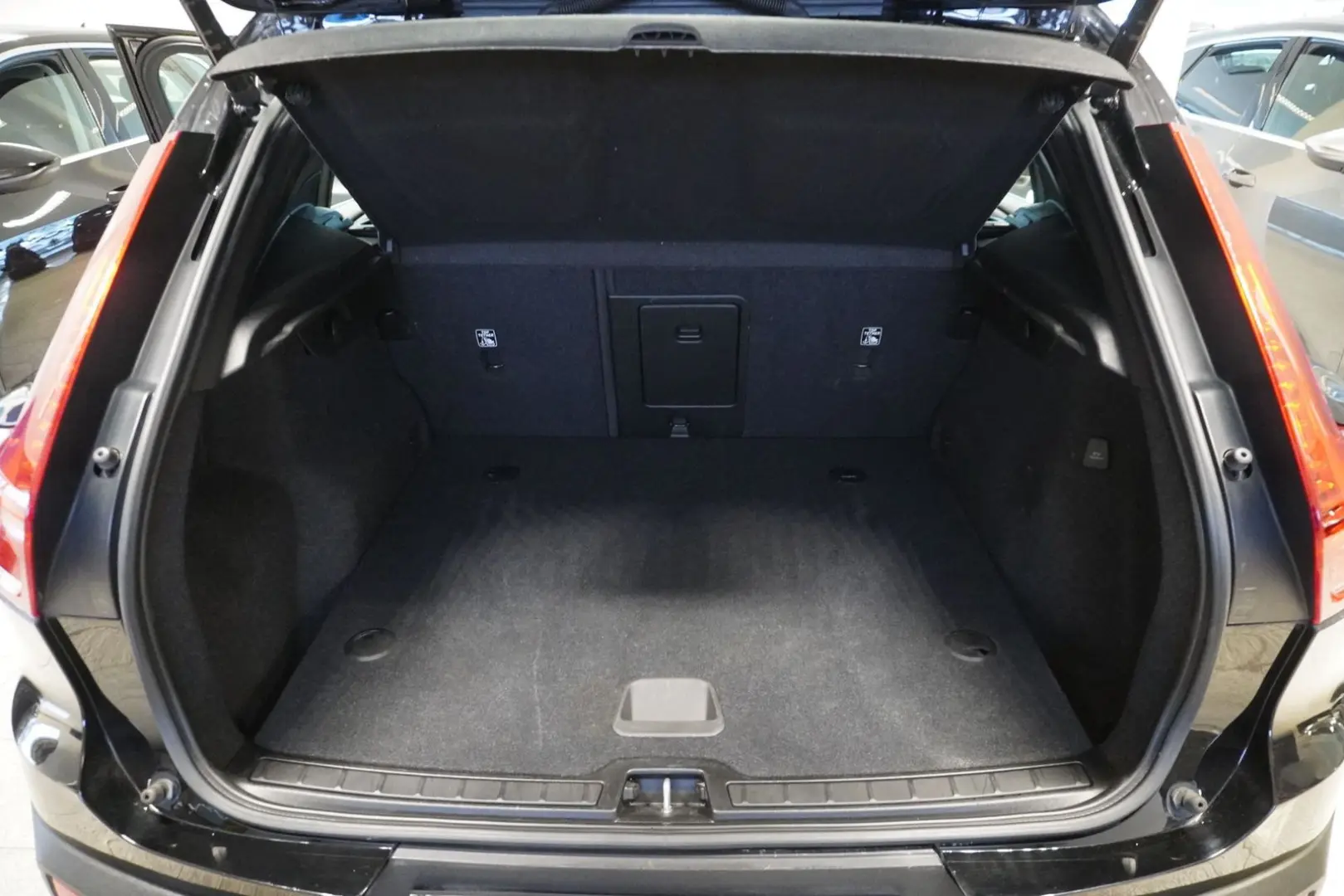 XC40 T4 Recharge PHEV Recharge LED Nav