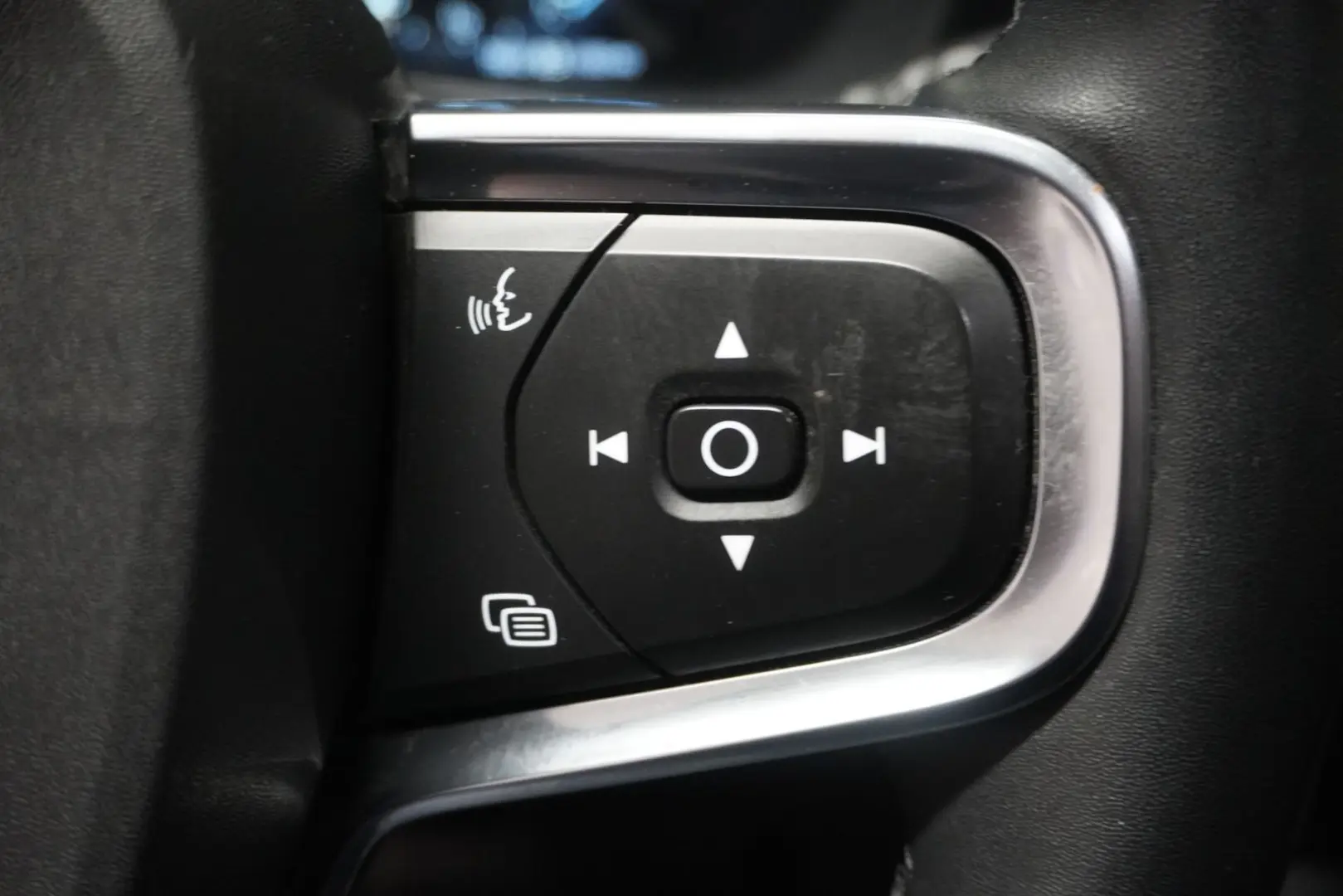 XC40 T4 Recharge PHEV Recharge LED Nav