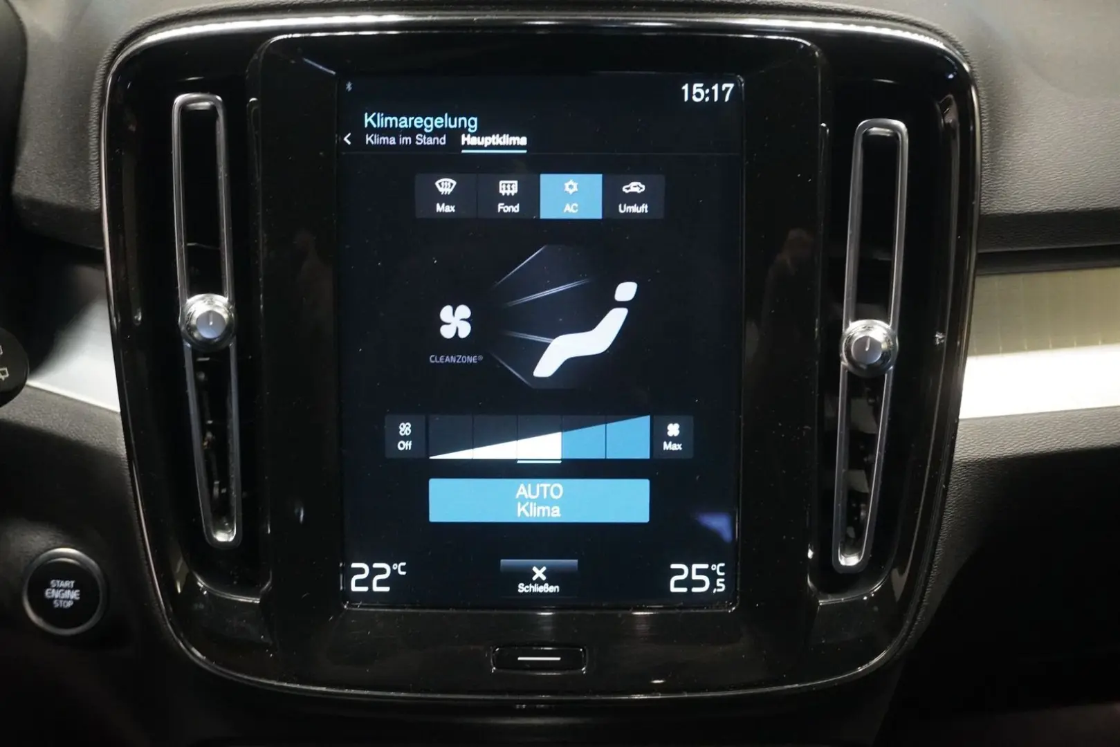 XC40 T4 Recharge PHEV Recharge LED Nav