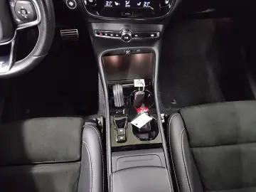 XC40 T3 R-Design Navi LED RFK Shz