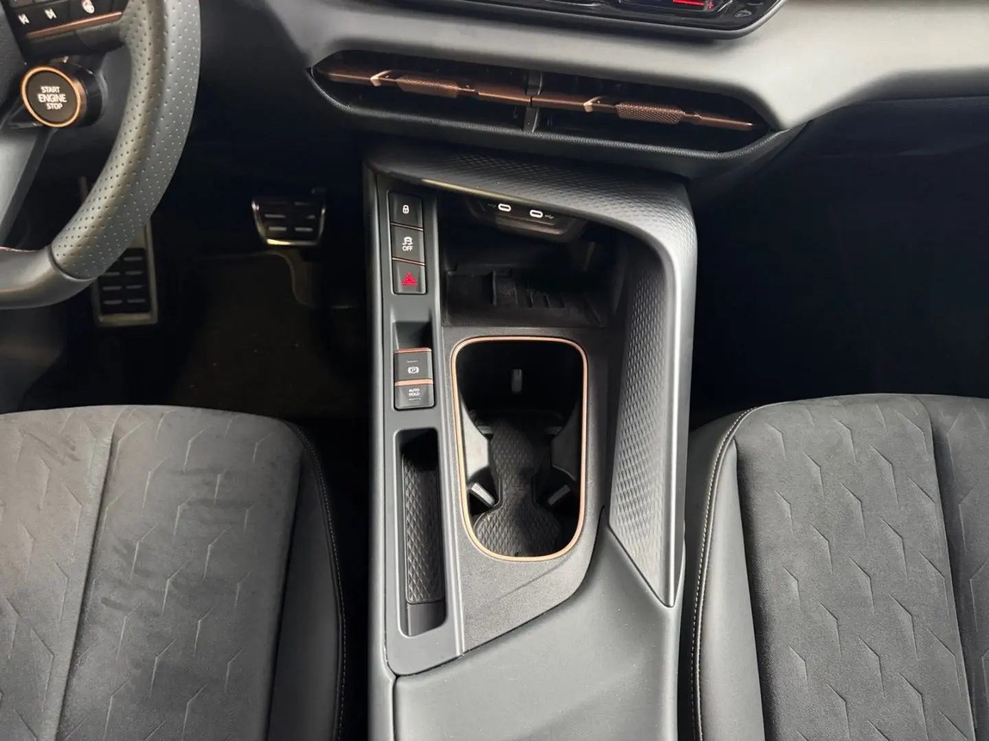 Terramar 2.0 TSI 4Dr DSG VZ  Matrix Akebono 20''