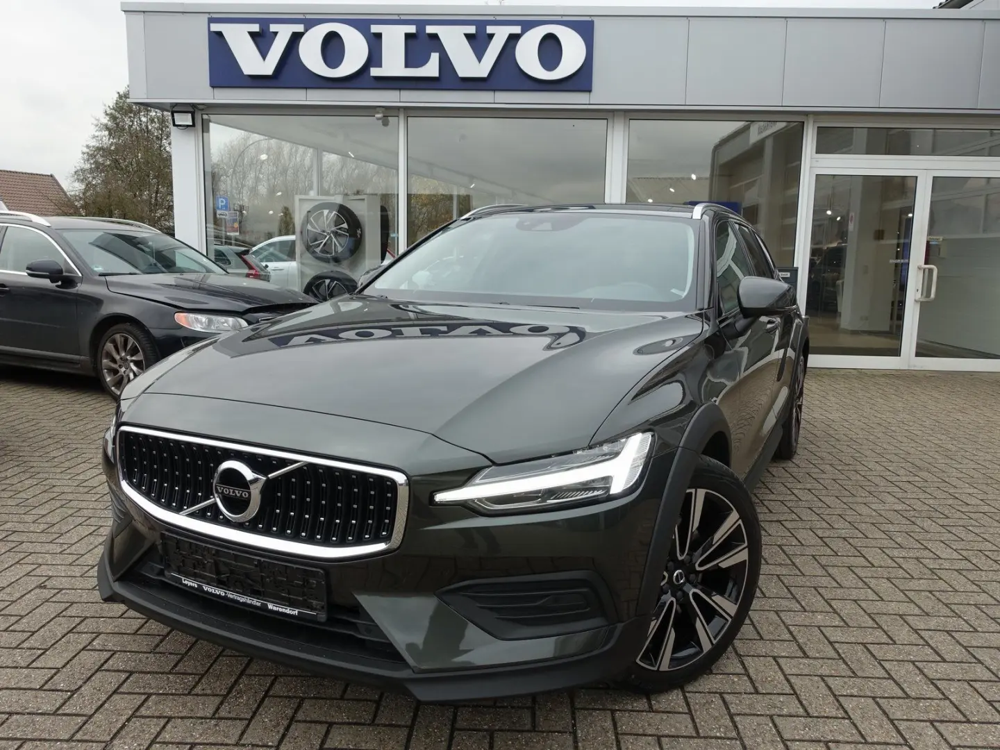 V60 B4 CrossCountry AWD Kamera Lenkradhz. BLIS