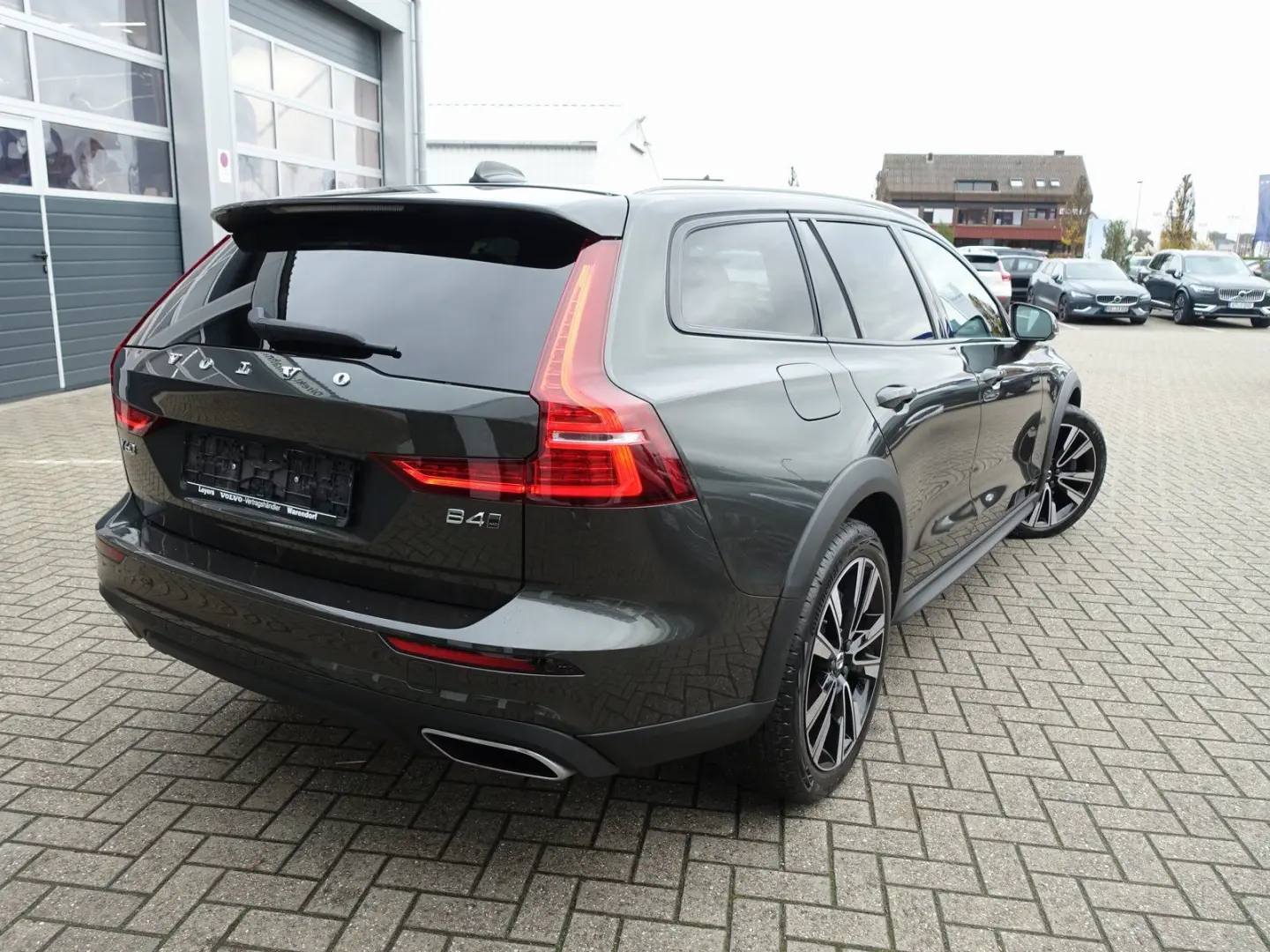 V60 B4 CrossCountry AWD Kamera Lenkradhz. BLIS