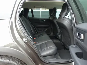 V60 B4 CrossCountry AWD Kamera Lenkradhz. BLIS