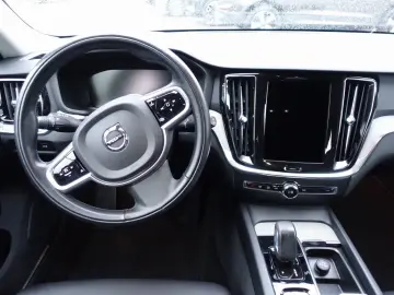 V60 B4 CrossCountry AWD Kamera Lenkradhz. BLIS
