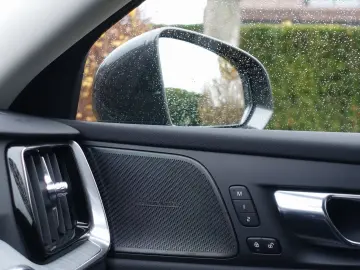 V60 B4 CrossCountry AWD Kamera Lenkradhz. BLIS