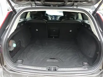 V60 B4 CrossCountry AWD Kamera Lenkradhz. BLIS