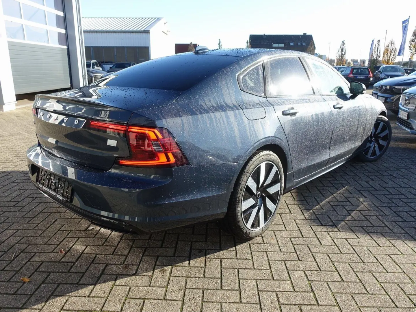 S90 Recharge Ultimate T8 AWD Alarmanlage H&K