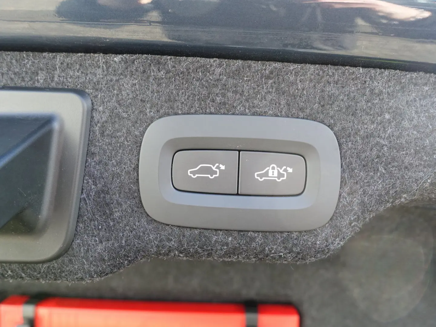 S90 Recharge Ultimate T8 AWD Alarmanlage H&K