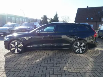V60 Plus Dark T6 AWD HeadUP H&K 360  Pano BLIS