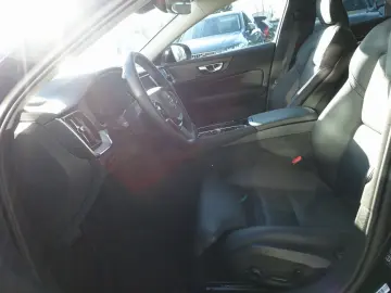 V60 Plus Dark T6 AWD HeadUP H&K 360  Pano BLIS