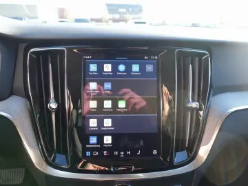 V60 Plus Dark T6 AWD HeadUP H&K 360  Pano BLIS