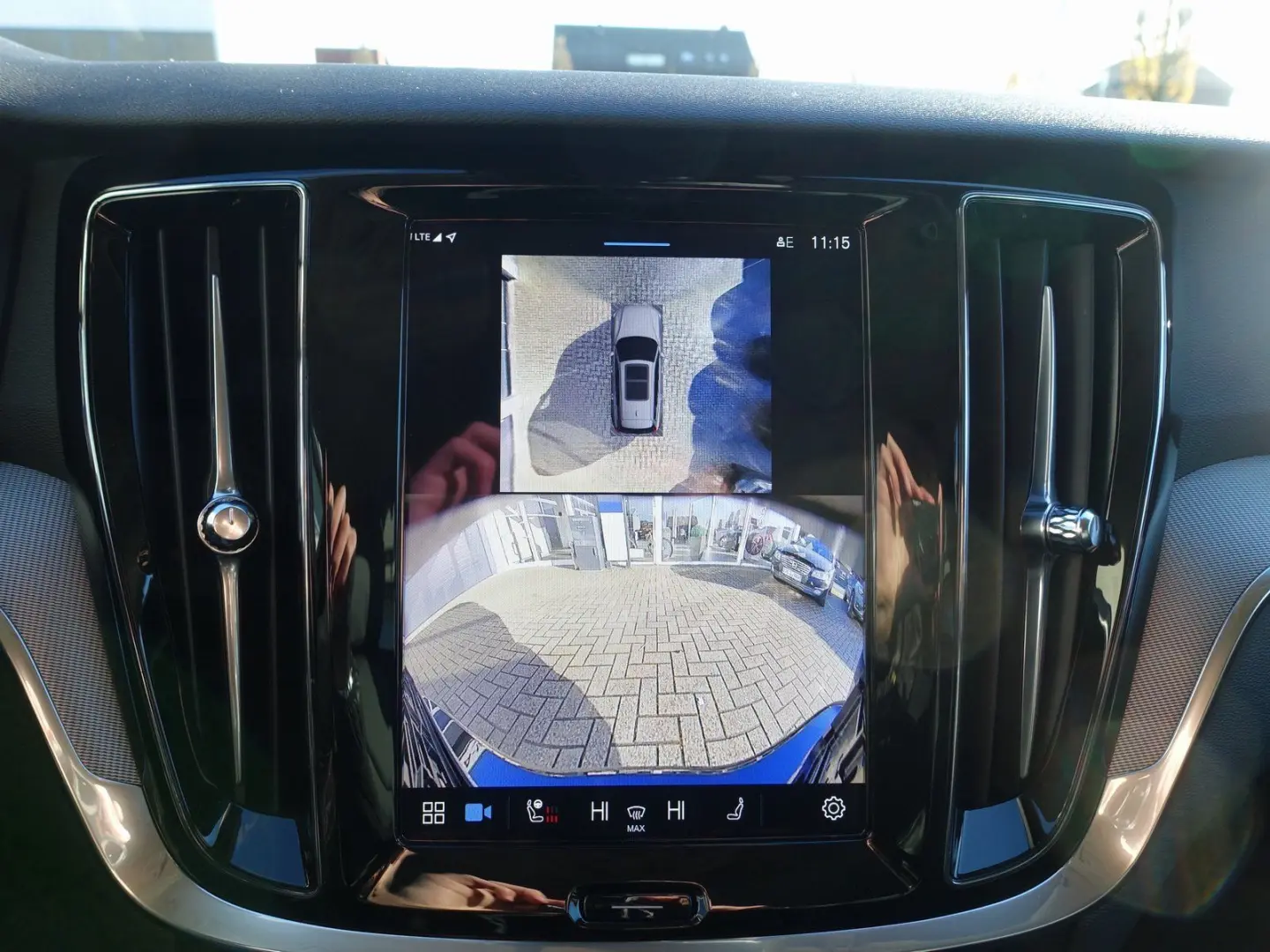 V60 Plus Dark T6 AWD HeadUP H&K 360  Pano BLIS