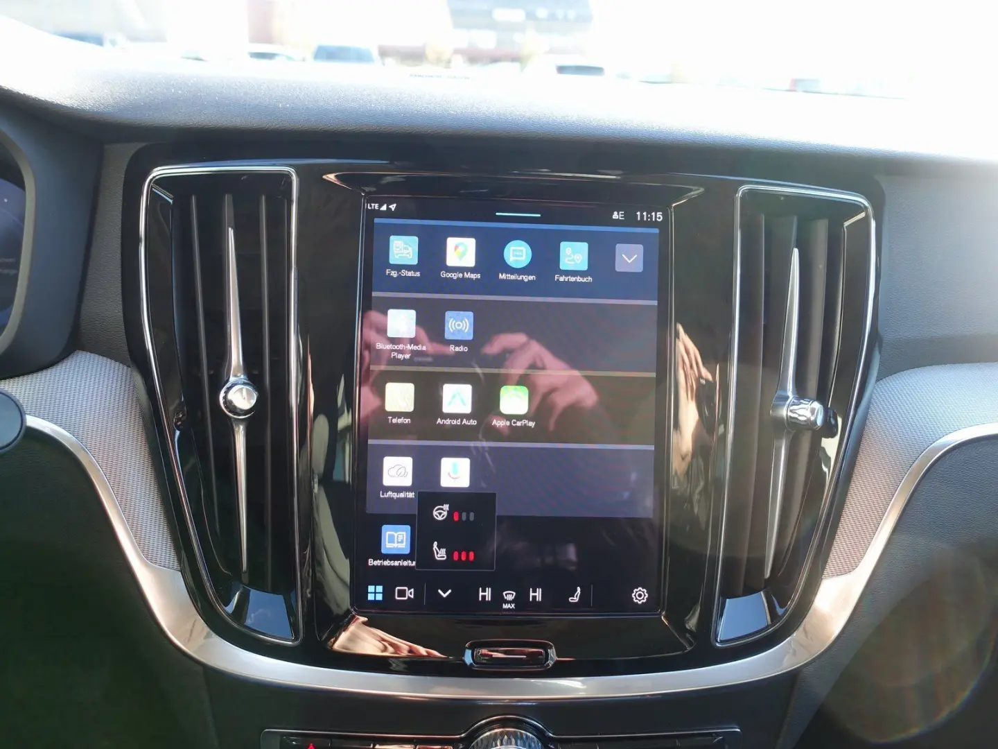 V60 Plus Dark T6 AWD HeadUP H&K 360  Pano BLIS