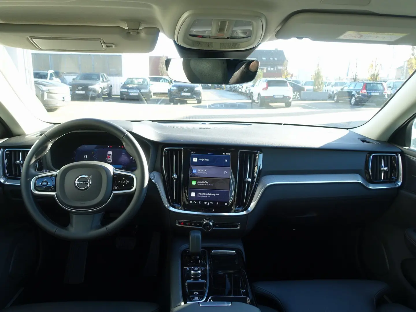 V60 Plus Dark T6 AWD HeadUP H&K 360  Pano BLIS