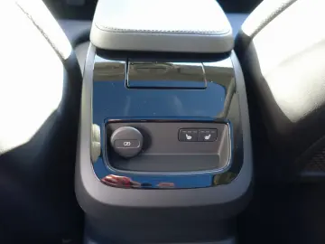 V60 Plus Dark T6 AWD HeadUP H&K 360  Pano BLIS