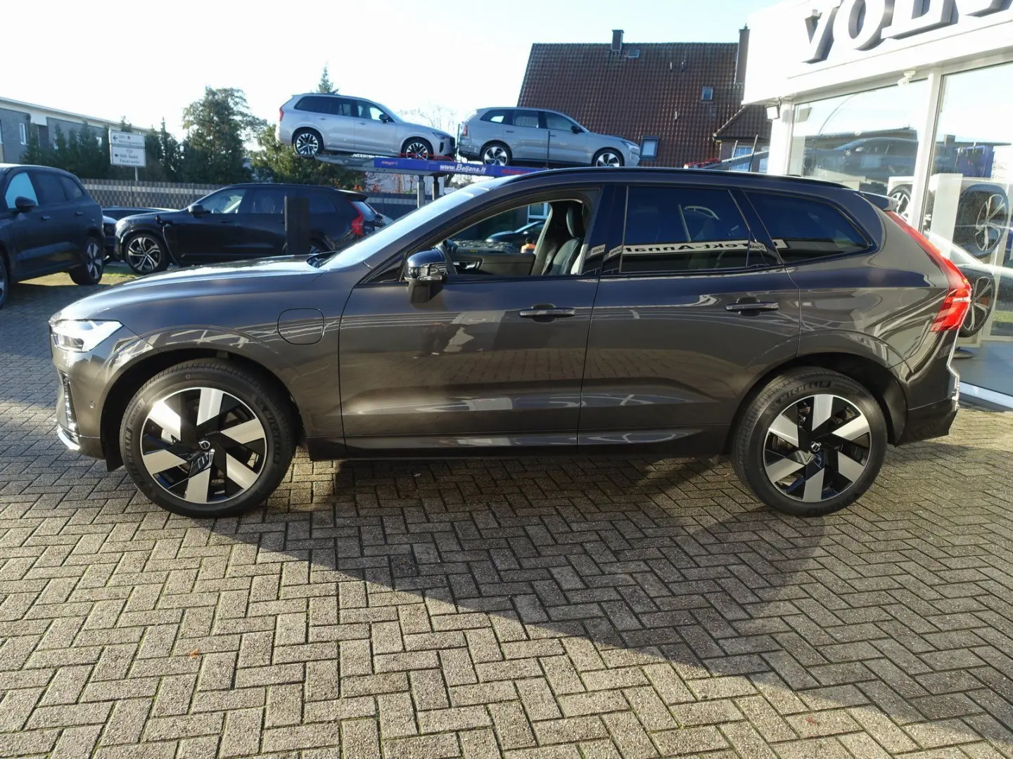 XC60 Plus T8 AWD Plug-in Hybrid FourC 360  Pano