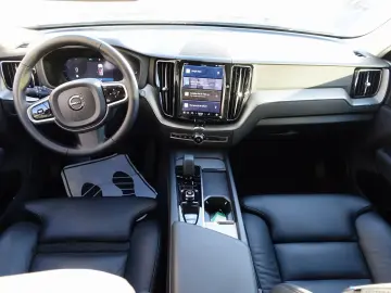 XC60 Plus T8 AWD Plug-in Hybrid FourC 360  Pano
