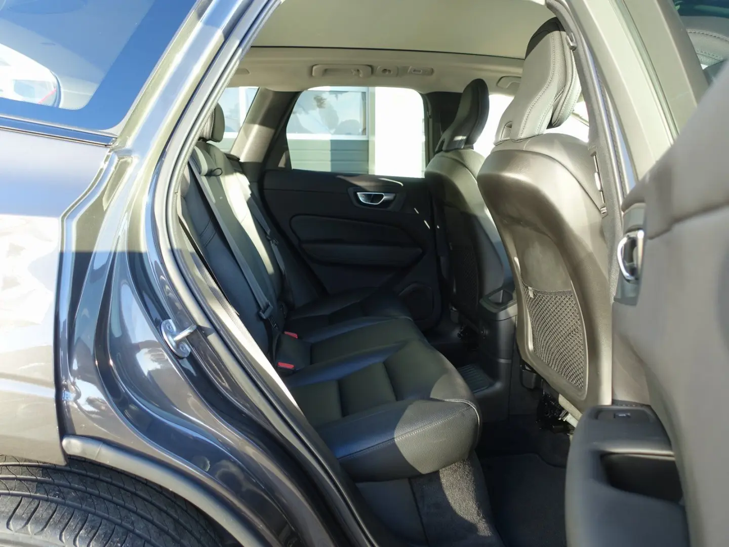 XC60 Plus T8 AWD Plug-in Hybrid FourC 360  Pano