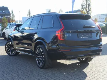XC90 Plus Dark T8 AWD Plug-in Hybrid PANO FOUR-C