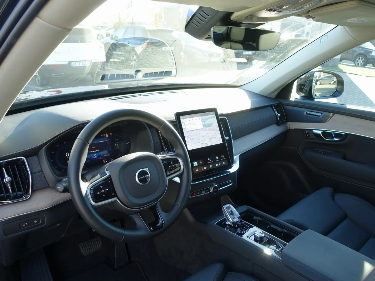 XC90 Plus Dark T8 AWD Plug-in Hybrid PANO FOUR-C