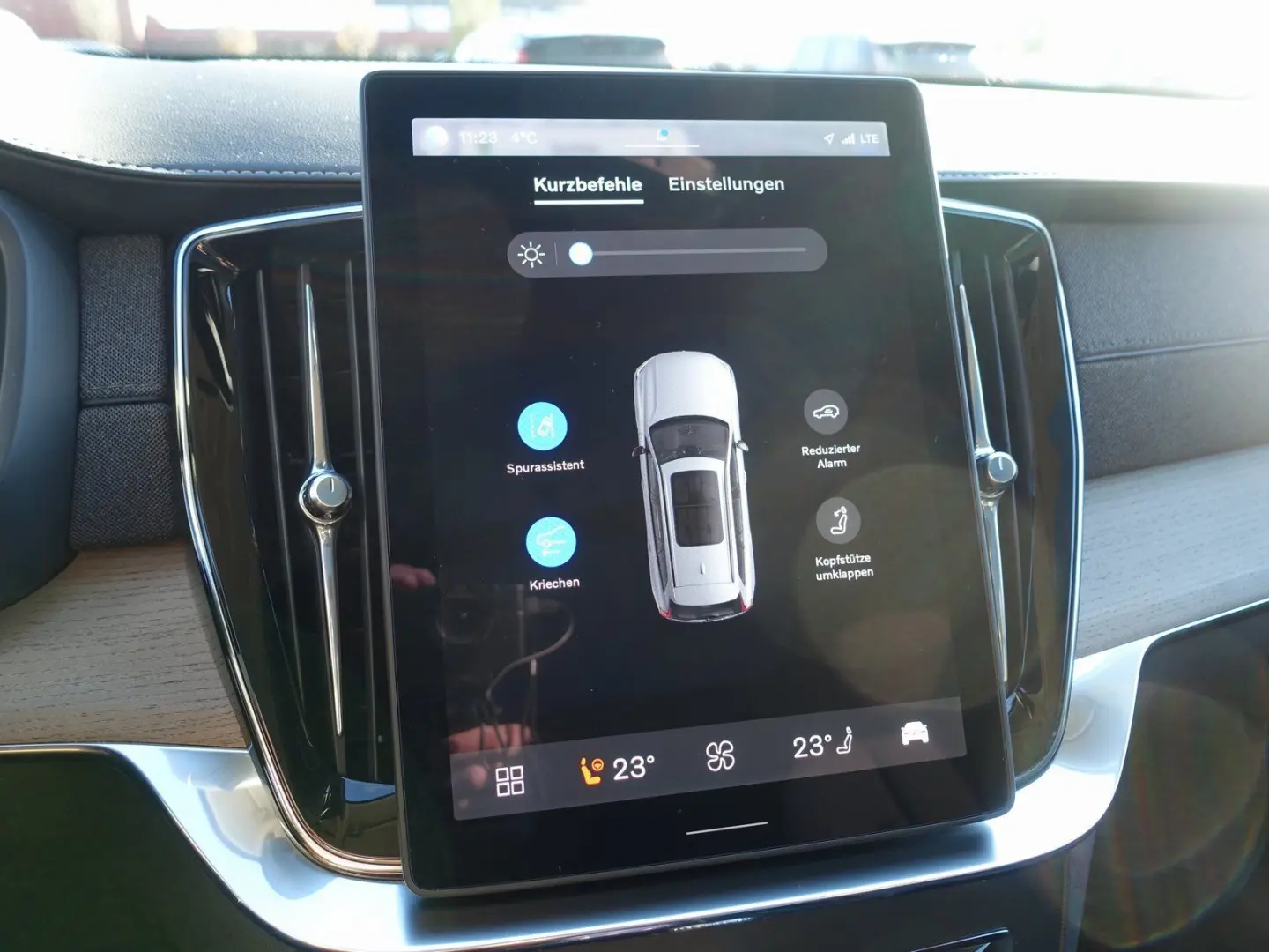 XC90 Plus Dark T8 AWD Plug-in Hybrid PANO FOUR-C