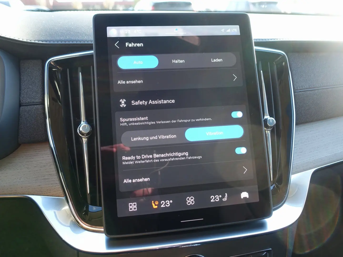 XC90 Plus Dark T8 AWD Plug-in Hybrid PANO FOUR-C