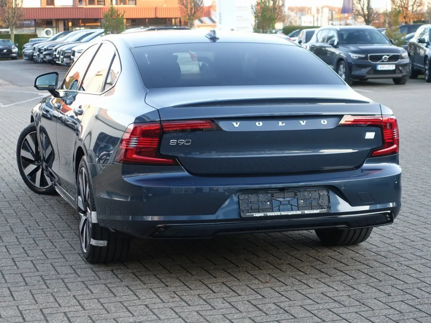 S90 Ultimate Dark T8 AWD BLIS 360 KAM HUD SHD