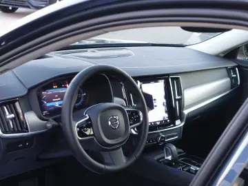 S90 Ultimate Dark T8 AWD BLIS 360 KAM HUD SHD