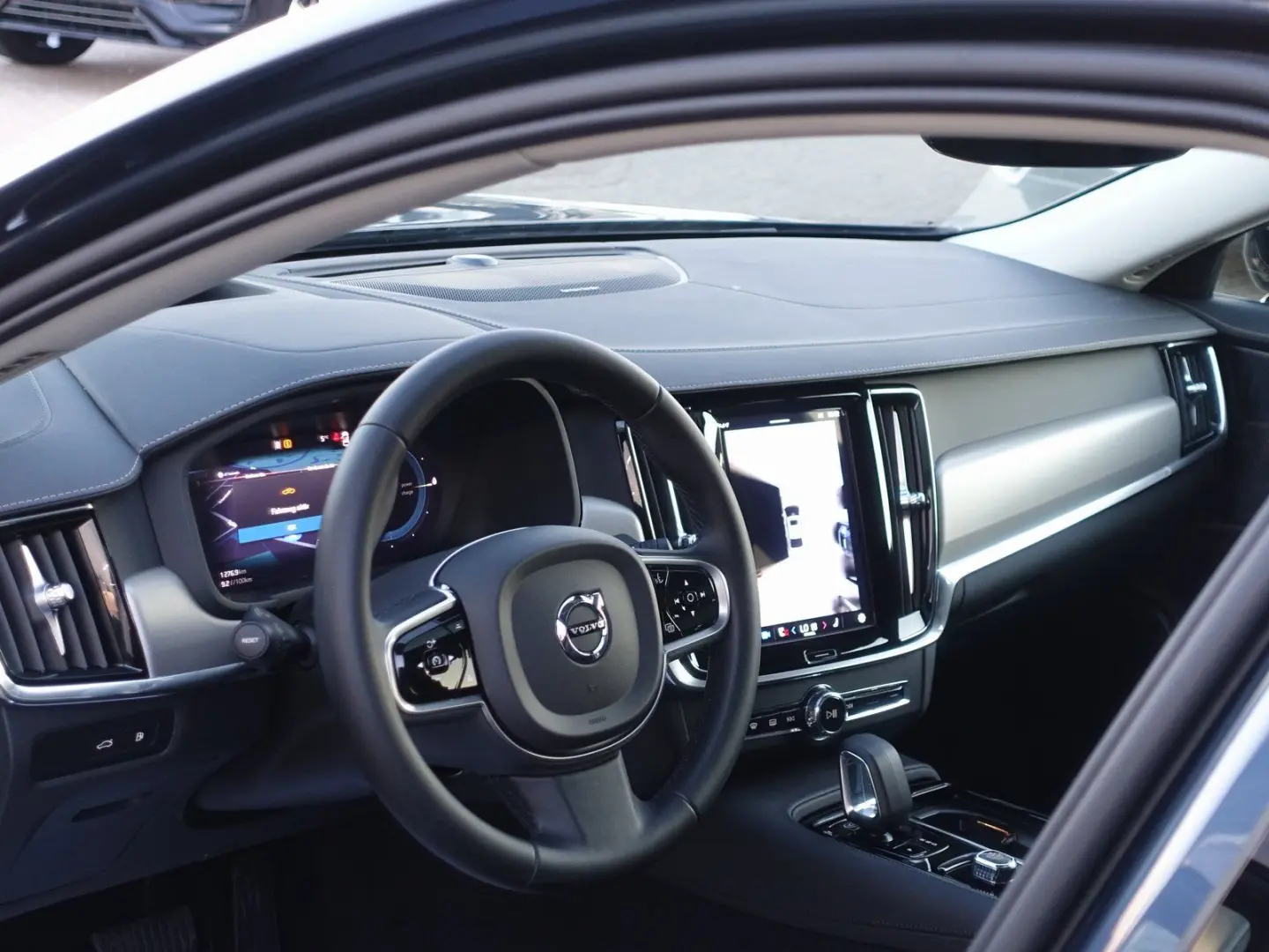 S90 Ultimate Dark T8 AWD BLIS 360 KAM HUD SHD