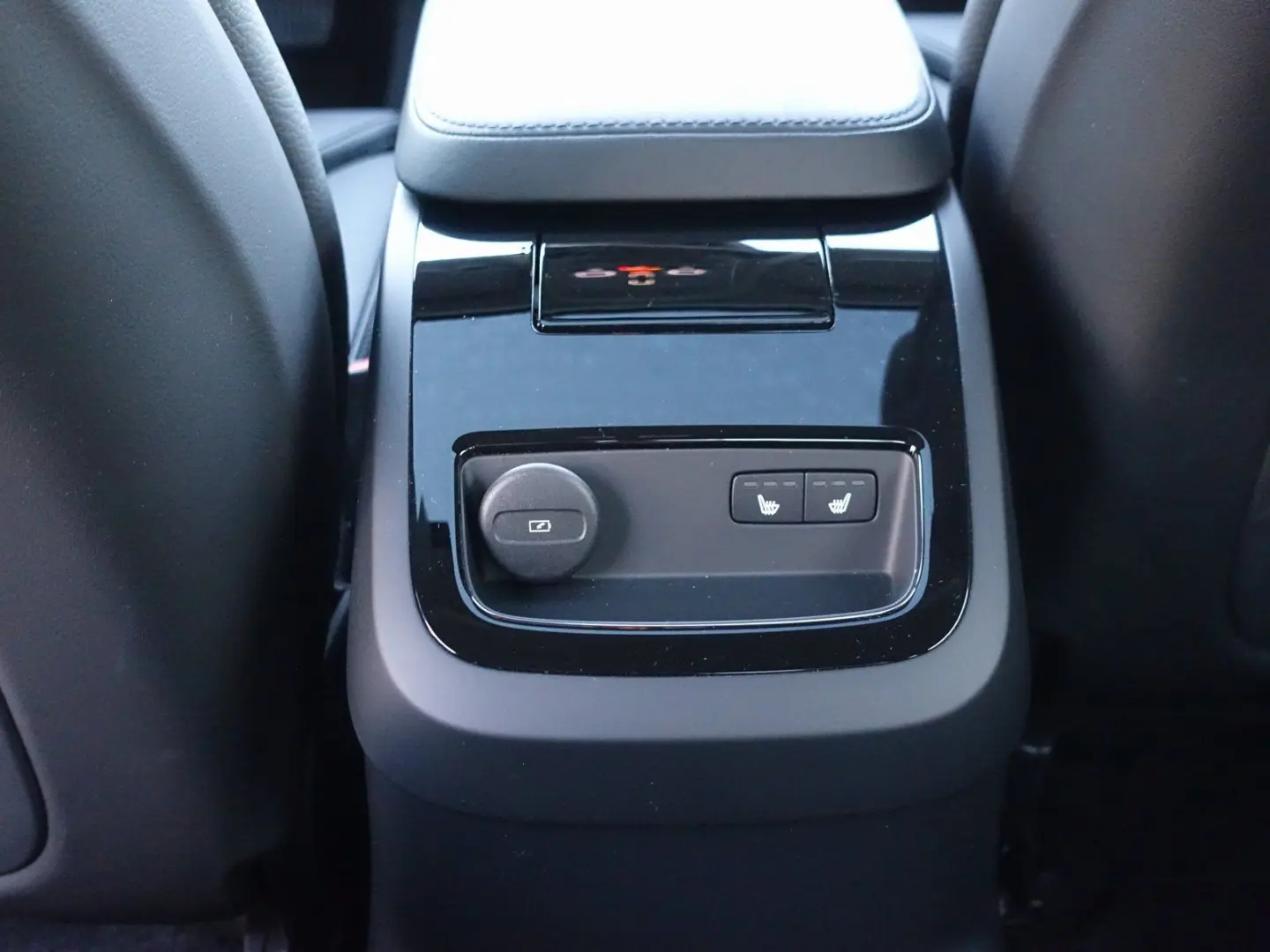 S90 Ultimate Dark T8 AWD BLIS 360 KAM HUD SHD