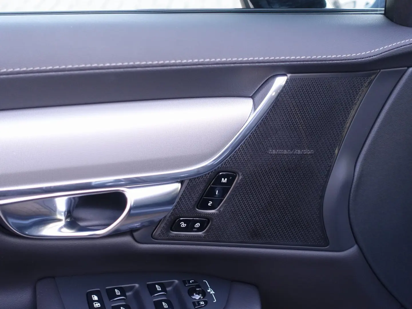 S90 Ultimate Dark T8 AWD BLIS 360 KAM HUD SHD