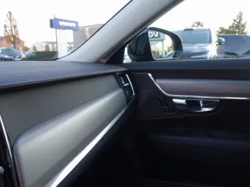 S90 Ultimate Dark T8 AWD BLIS 360 KAM HUD SHD