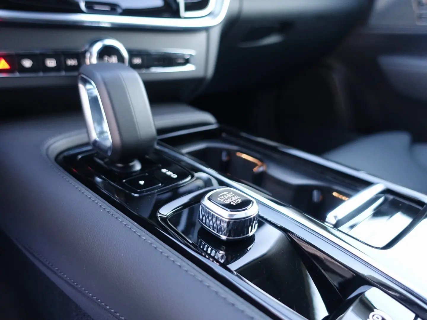 S90 Ultimate Dark T8 AWD BLIS 360 KAM HUD SHD