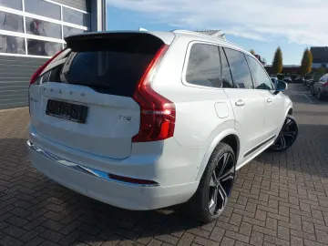 XC90 Plus  T8 AWD Plug-in Hybrid 360  HeadUP BLS