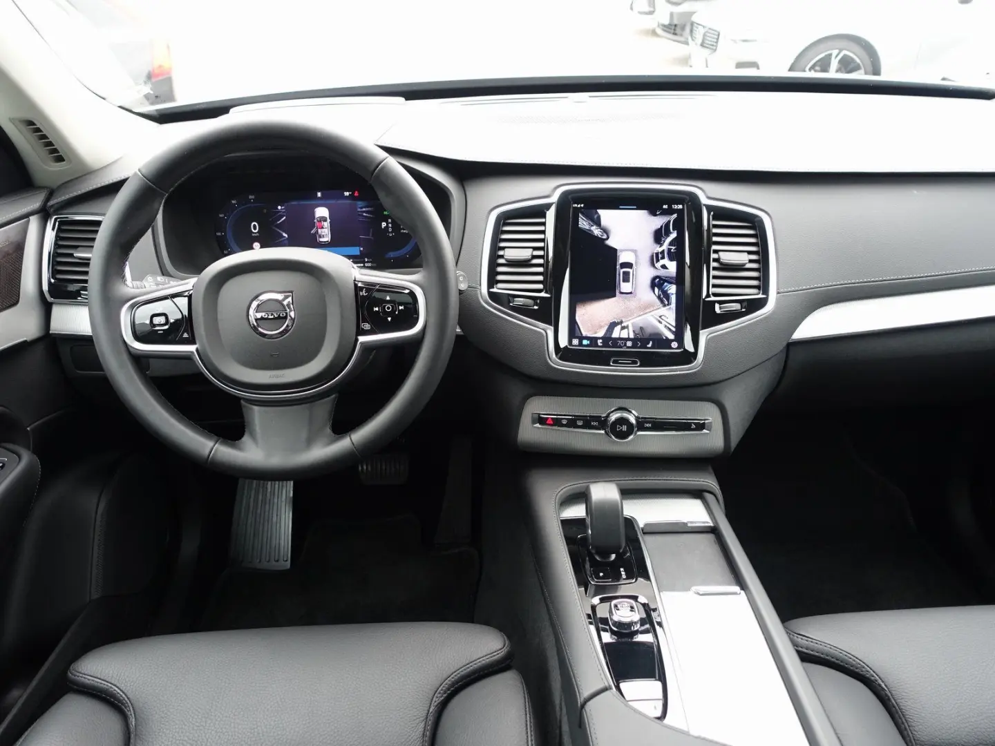 XC90 Plus  T8 AWD Plug-in Hybrid 360  HeadUP BLS