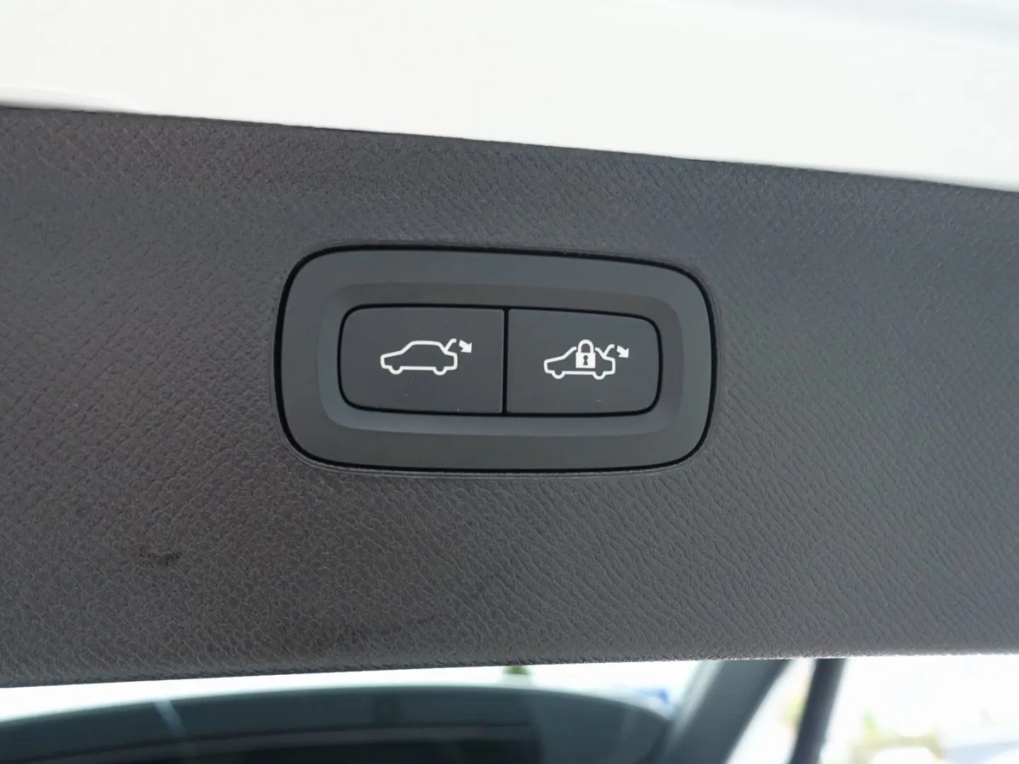 XC90 Plus  T8 AWD Plug-in Hybrid 360  HeadUP BLS