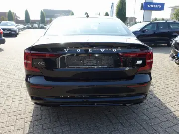 S60 Recharge Ultimate T8 AWD 360  B&W Massage