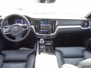 S60 Recharge Ultimate T8 AWD 360  B&W Massage