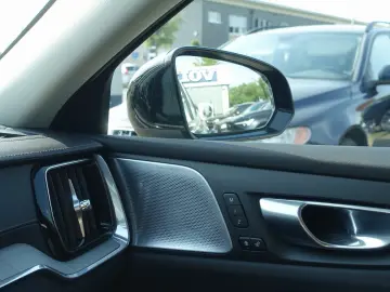 S60 Recharge Ultimate T8 AWD 360  B&W Massage