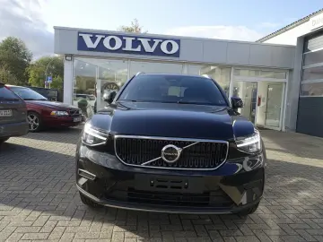 XC40 B3 Mild-Hybrid Benzin Core 360  BLIS