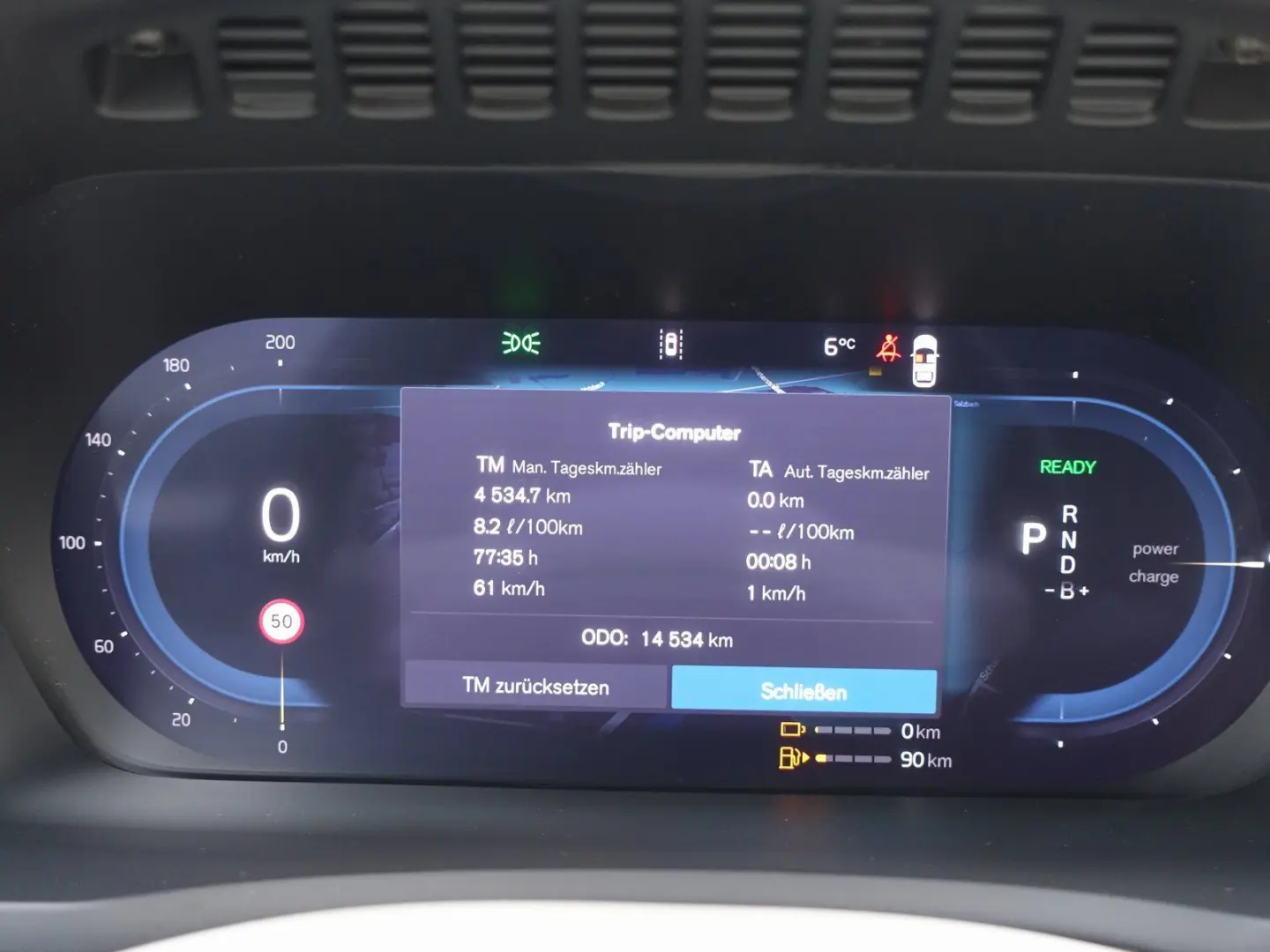 XC90 Ultra T8 AWD B&W FourC AHK Pano 360  HeadUP