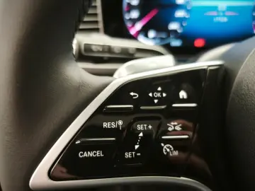 GLE 450 4M AMG Premium  Airmatic Pano Night 22 Z