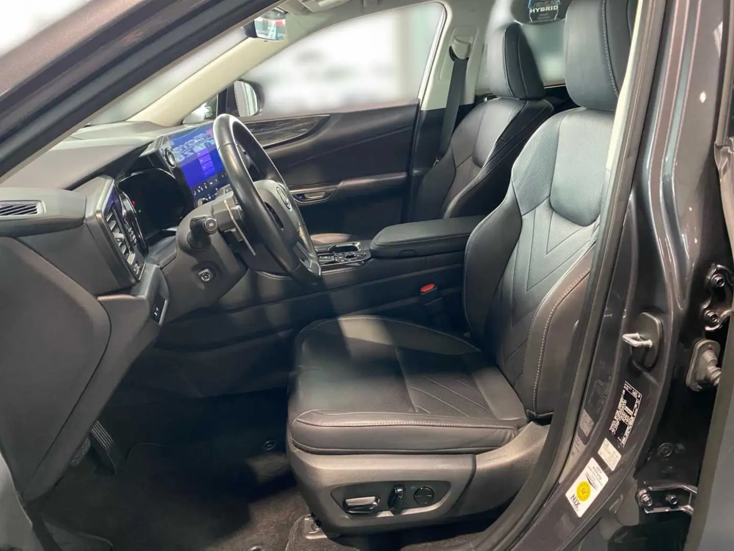 NX 450h  E-FOUR Business KAMERA  NAVI