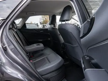 NX 450h   Executive Interieur Paket