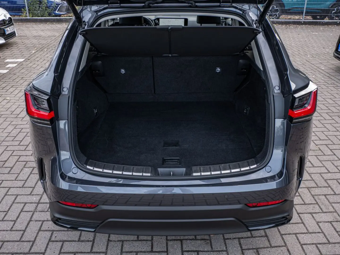 NX 450h   Executive Interieur Paket