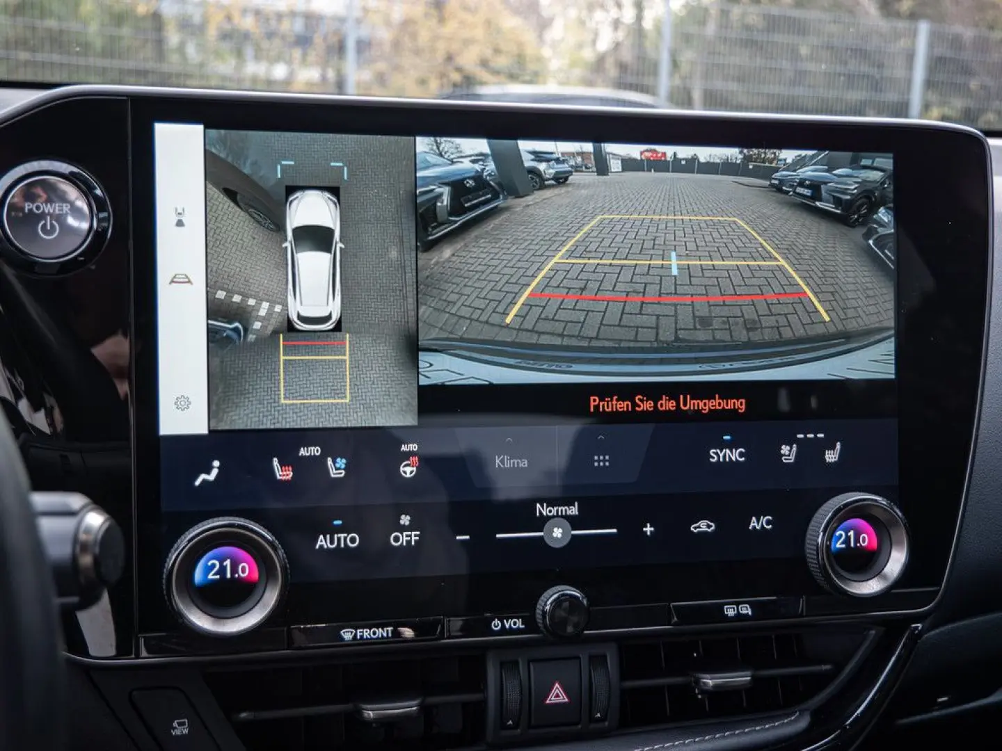 NX 450h   Executive Interieur Paket