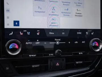 NX 450h   Executive Interieur Paket