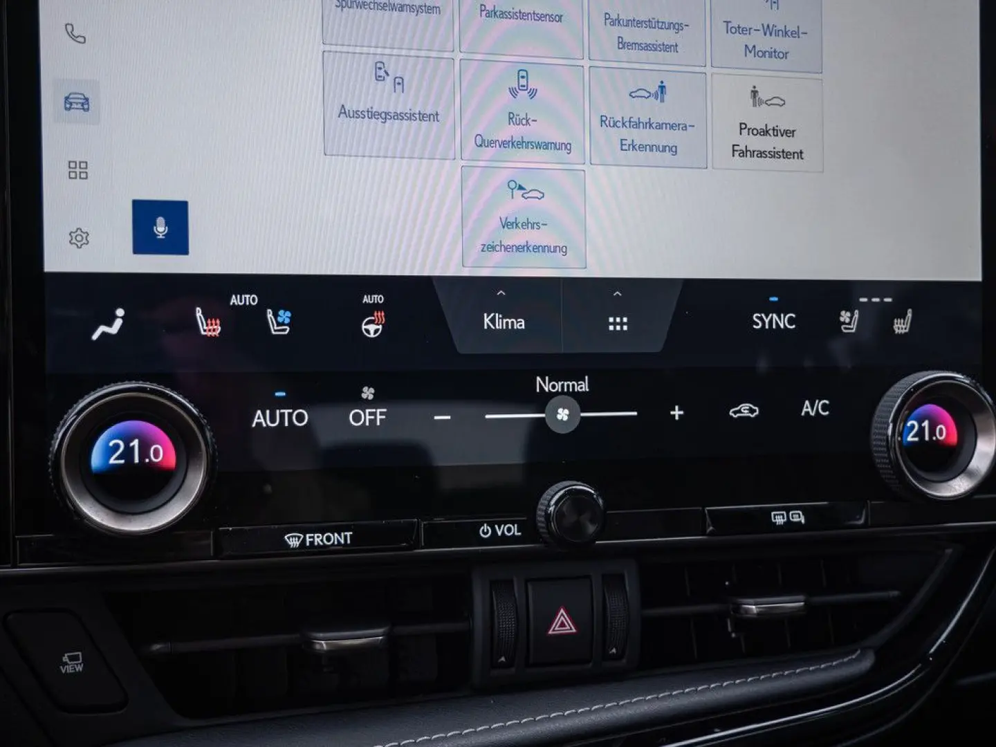 NX 450h   Executive Interieur Paket